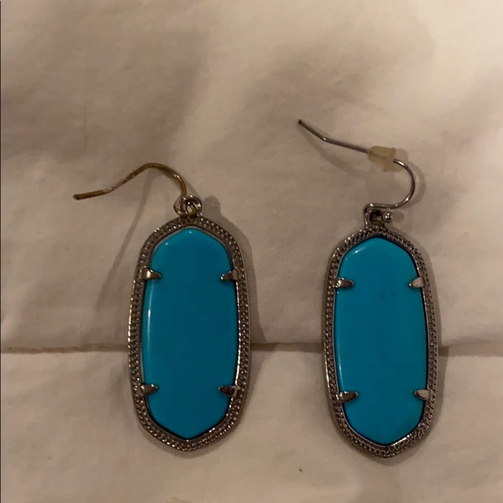 Kendra Scott earrings - Picture 3 of 3